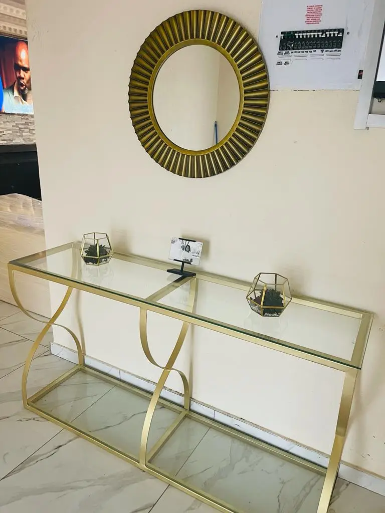 Tinted Glass Server