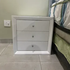 Bevel Pedestals