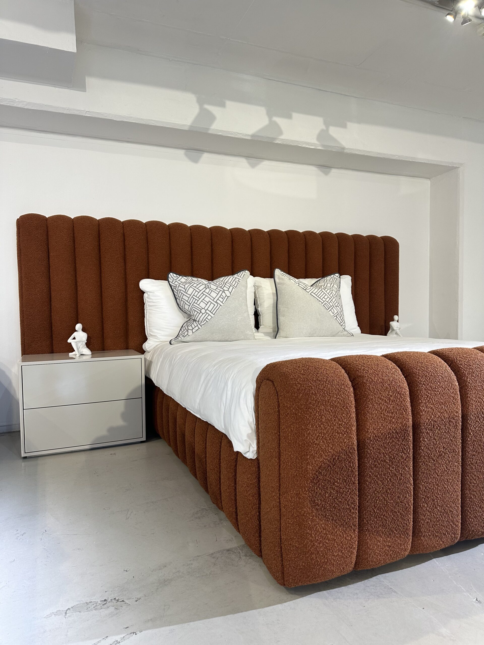 Collins Sleighbed - Image 2